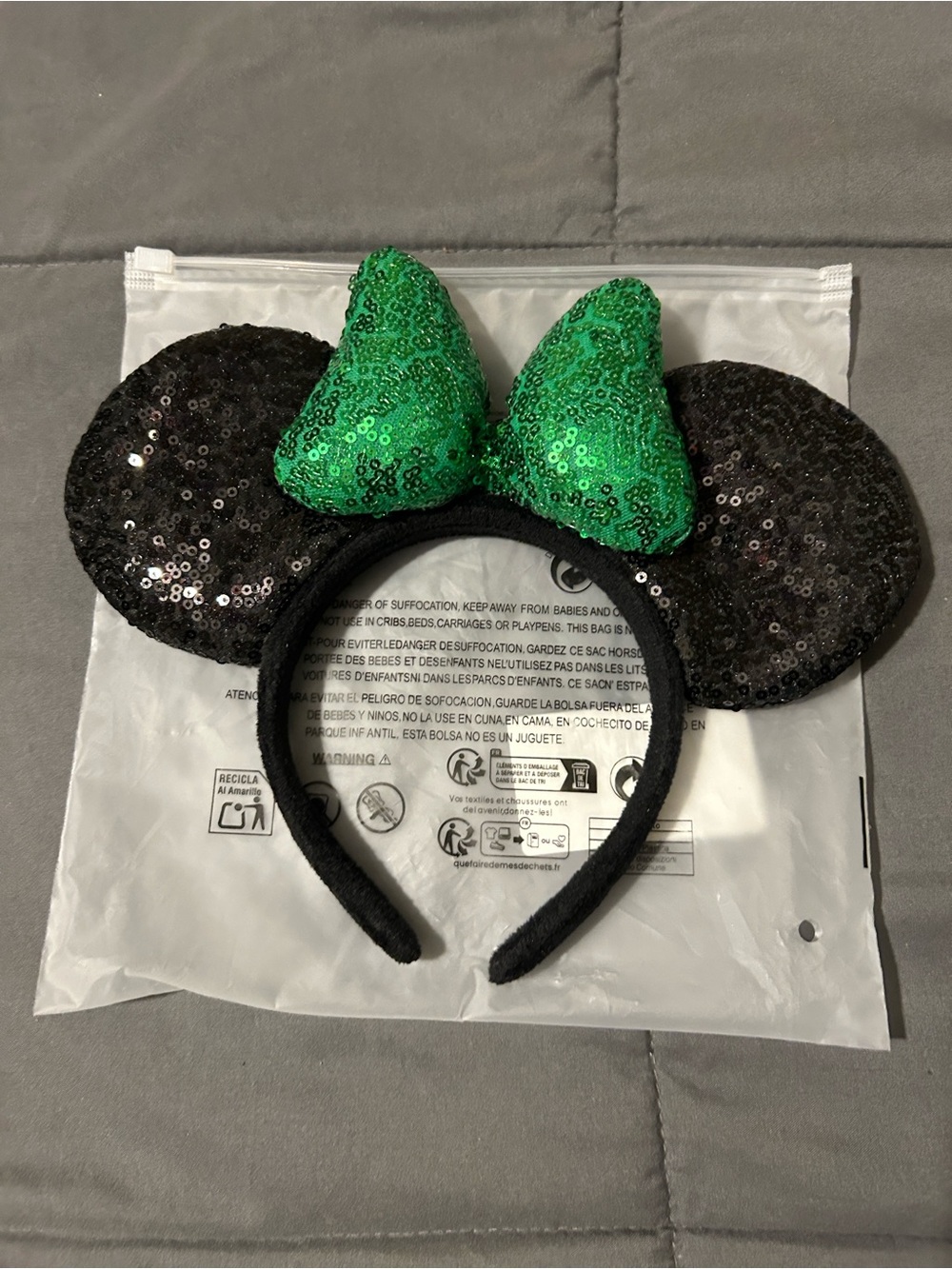 Sequin Minnie-Style Headband with Green Bow